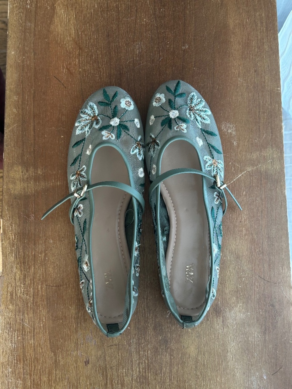 Zara Green Embroidered Floral Mesh Ballet Flats